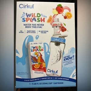 Cirkul Wild Splash Water Bottle with Parrot Punch Flavor
